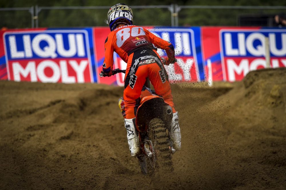 Andrea Adamo in azione a Vantaa in Finlandia nelle qualifiche (ph MXGP)