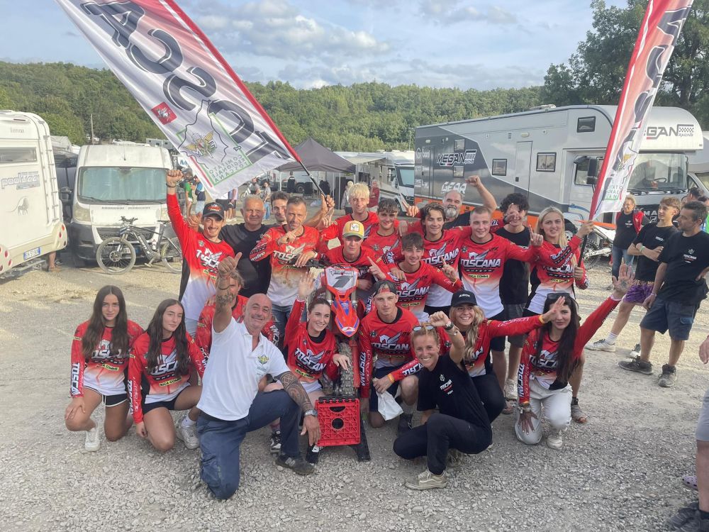Foto di gruppo per i protagonisti del TdR in Umbria