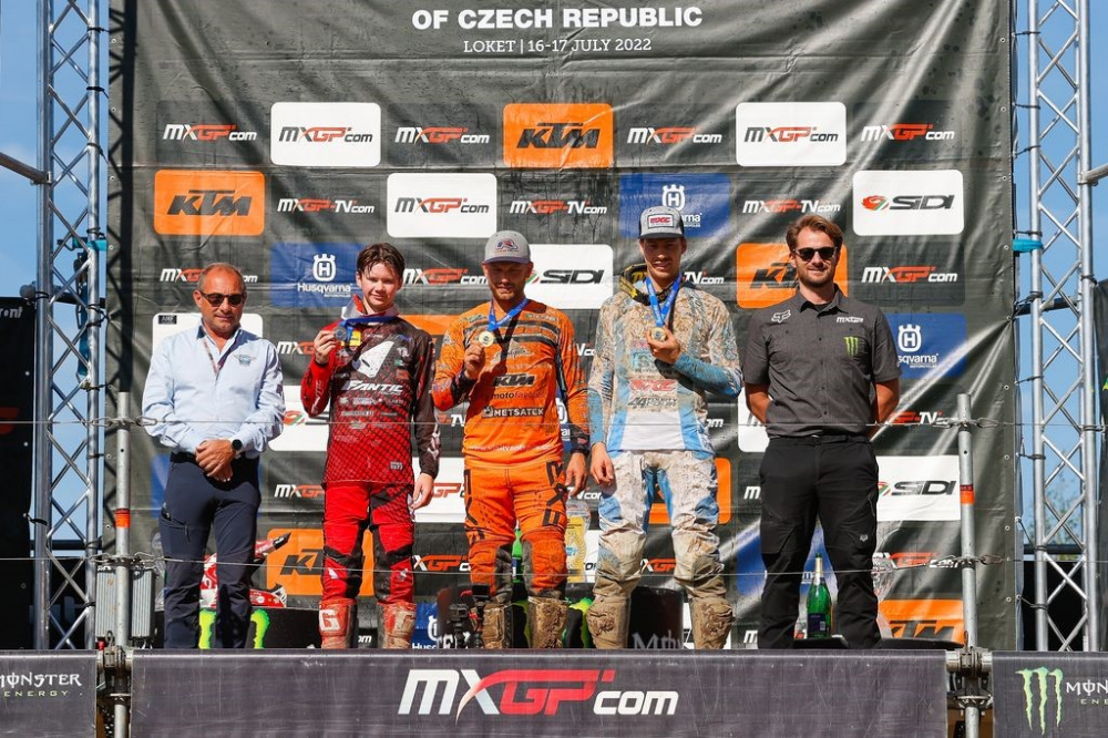 Podio EMX2T a Loket