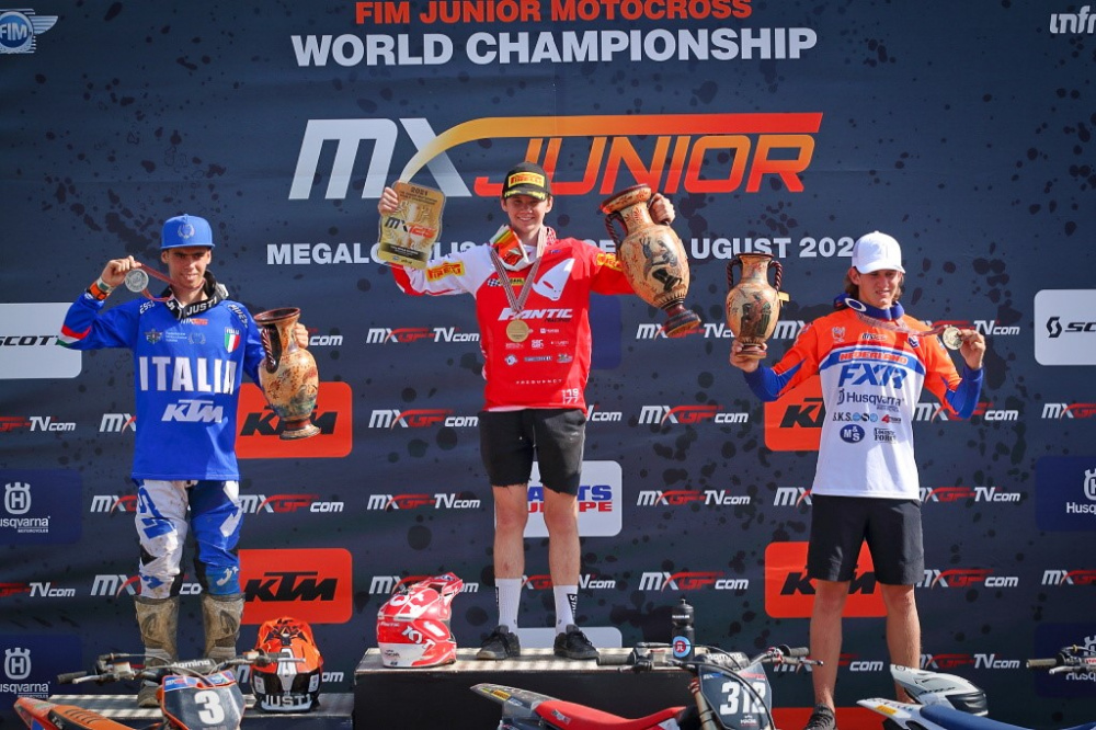 Podio mondiale 125 con Osterhagen e Lata _da sinistra (ph MXGP)