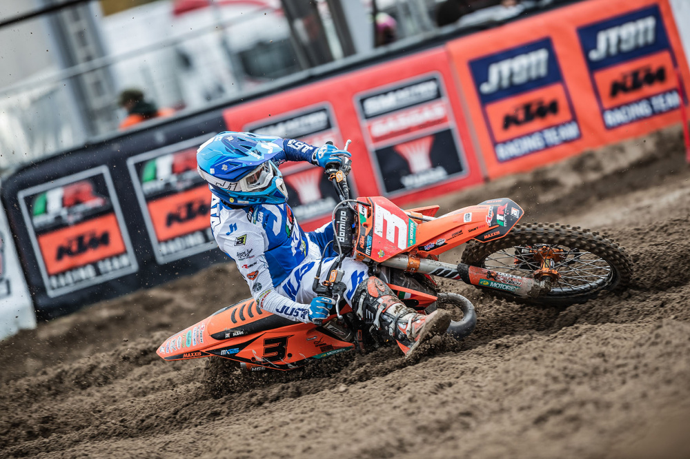 Valerio Lata nell'EMX 125 del 2021 con i colori del Moto Club La Rocca Asd